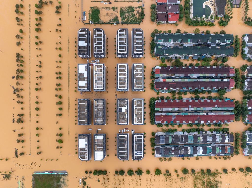 lu lut tai hue_hue ngap lut_mua lu tai hue_o che năng_o che mau_o lech tam_o du che mua nang tai hue8.jpg